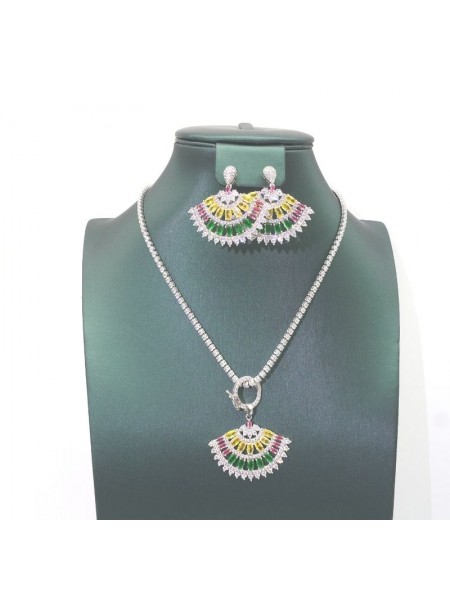 Natural coloured Green Tourmaline fan necklace set