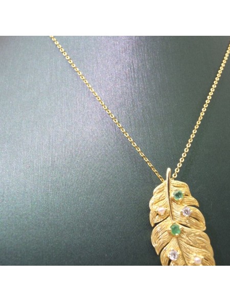 Natural Emeral  with gold leaves pendant necklace