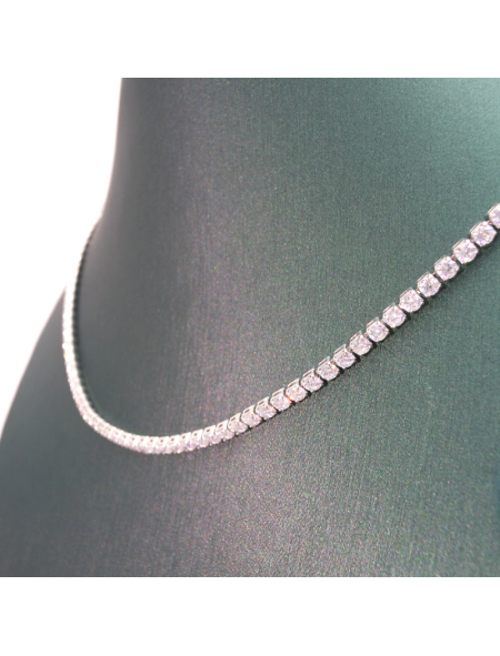 Simple single chain necklace